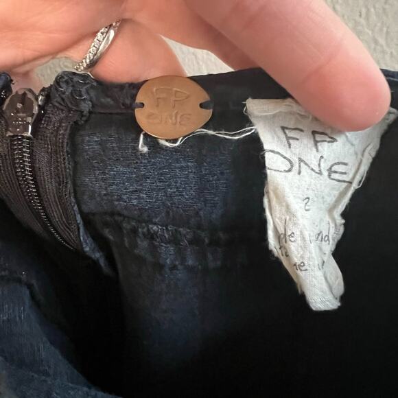 Free People FP One Sz 2 Mini Skirt Raw Edge Steampunk Victorian Ruffle - Picture 6 of 8